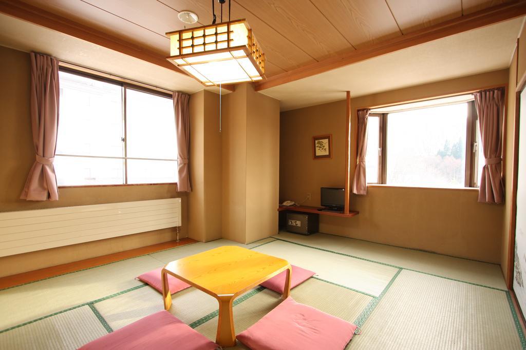 Hotel Chalet Ryuo Yamanouchi  Eksteriør bilde
