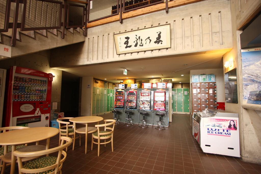 Hotel Chalet Ryuo Yamanouchi  Eksteriør bilde